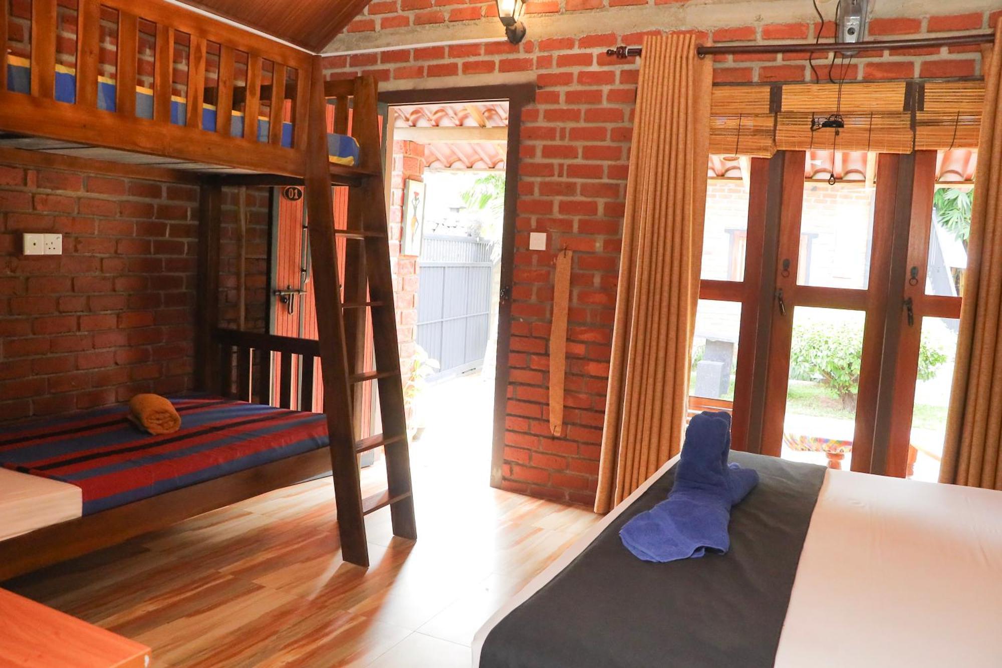 Negombo The Nature Villa And Cabanas Екстериор снимка